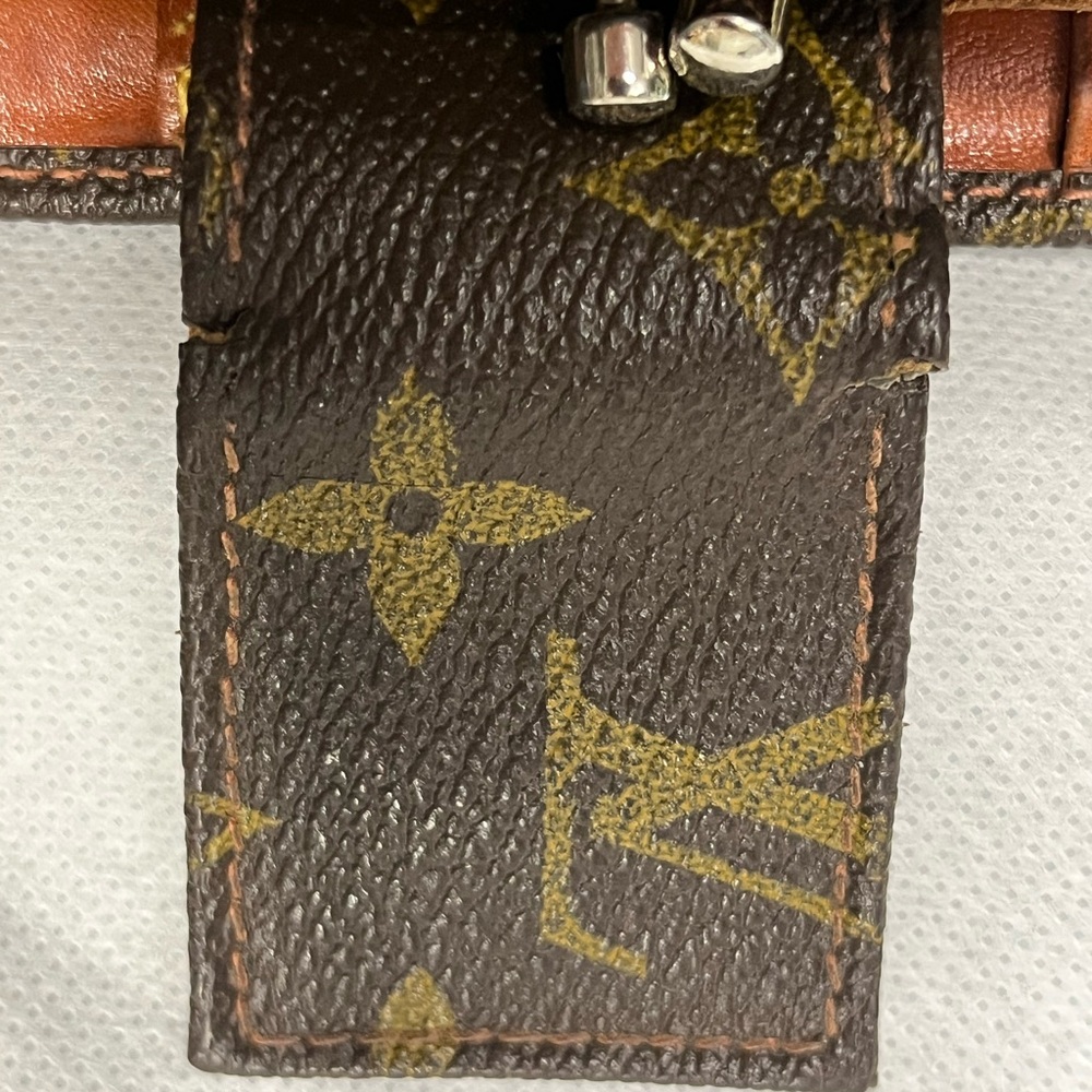 Louis Vuitton fold over purse/wallet - Picture 13 of 16